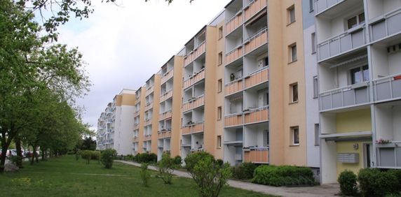 Große 2 Raum-Wohnung mit Balkon - Photo 2