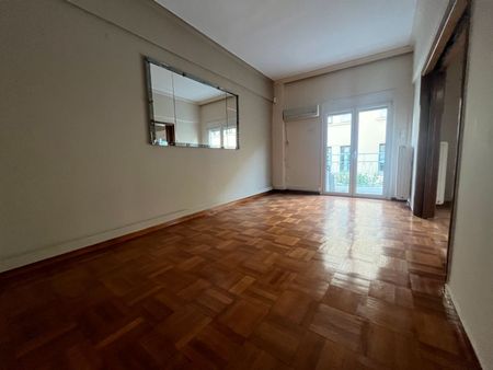 Διαμέρισμα για ενοικίαση Μουσείο (Εξάρχεια - Νεάπολη) - Φωτογραφία 2