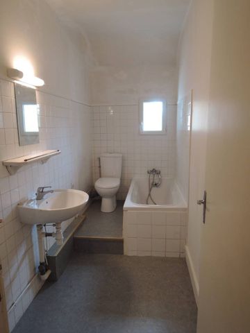 Location Maison 4 pièces 99m² MEAUX 77100 - Photo 4