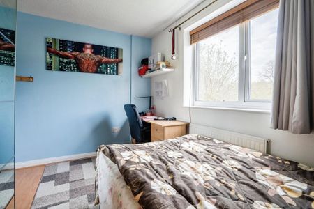 4 bedroom detached house to rent - Photo 4