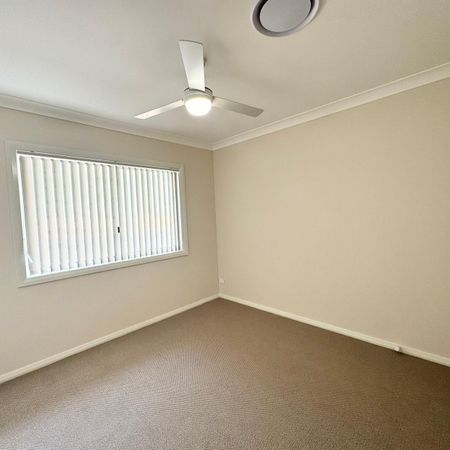 Modern and Spacious Family Home - Photo 3