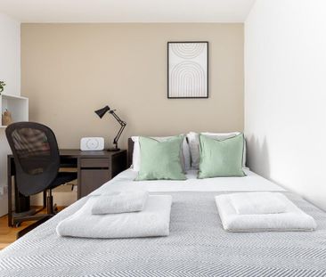 Studio to rent - Photo 1