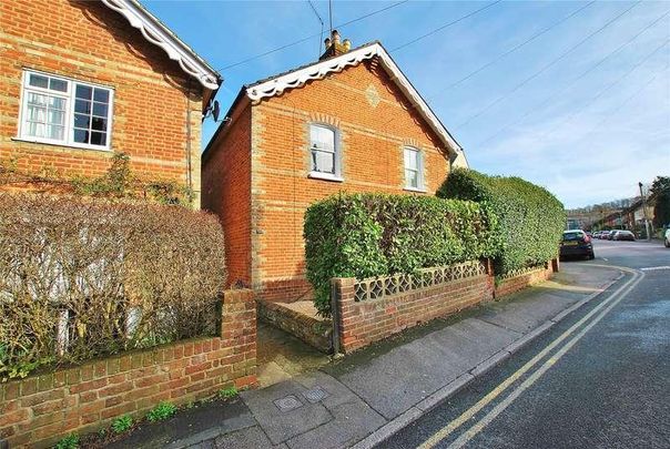 Cline Road, Guildford, Surrey, GU1 - Photo 1