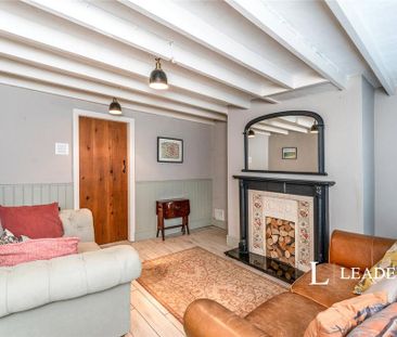 2 bedroom semi-detached house to rent - Photo 2