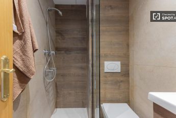 valencia, Valencian Community 46100