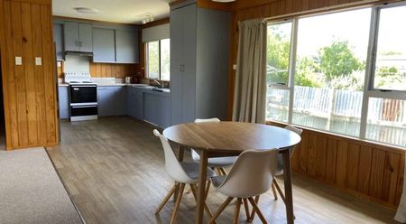 3 Bedroom - Kaiti - Photo 3