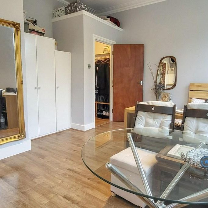 Studio to rent - Photo 1