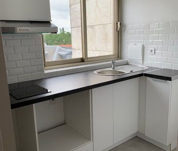 Studio en dernier étage avec balcon - Photo 1