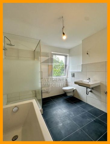 Hochwertige 3 Zimmer Wohnung mit Balkon, Wanne und Dusche! Erstbezug nach Sanierung! - Photo 4