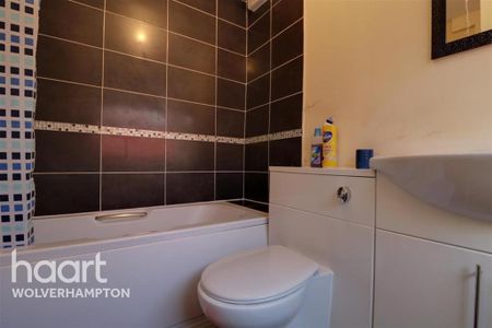 1 bedroom in a house share to rent - Photo 5