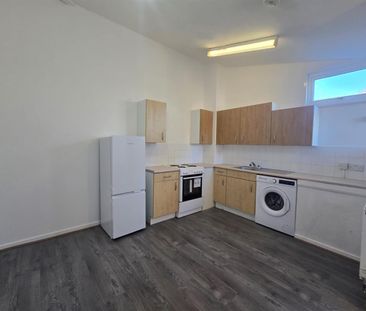 Kiln Shaw, Langdon Hills, Basildon SS16, London - Photo 3