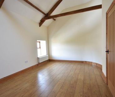 New West Hall Barn, West Aberthaw, Barry CF62 4JA - Photo 6