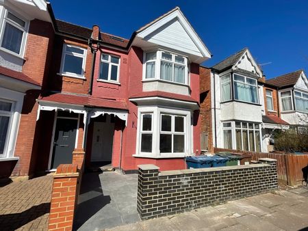 2 Bed Maisonette, Butler Rd, HA1 - Photo 3