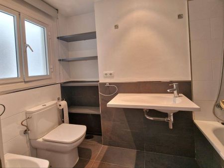 3 room luxury Apartment for rent in Corunna, Galicia - Photo 5