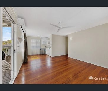 SAVE WITH SOLAR! Family Home with Great Outdoor Spaces & Extra Spac... - Photo 4