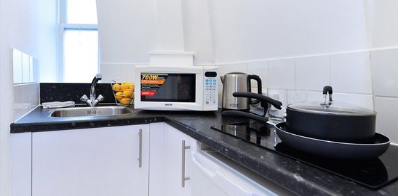 Hill Street, Mayfair - Photo 2