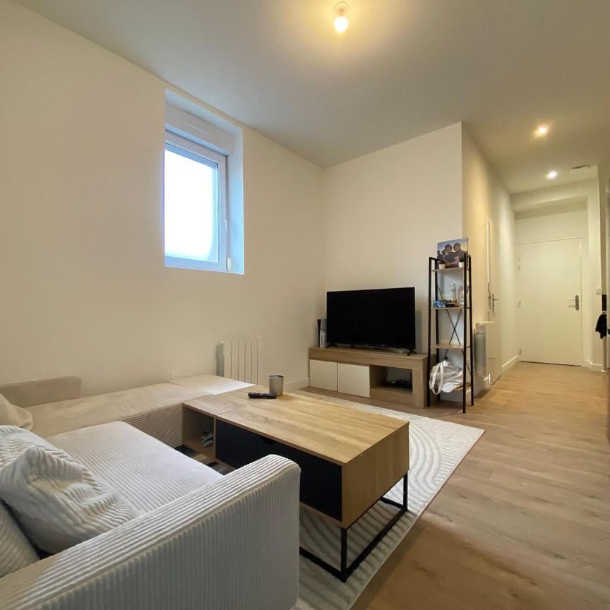 Location Appartement 2 pièces 32m² TAIN L HERMITAGE 26600 - Photo 1