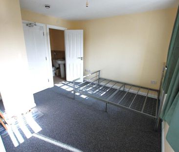 5 bedroom townhouse to rent - Photo 4