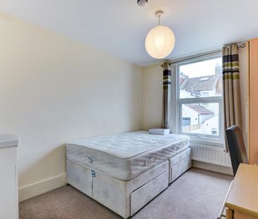 6 bedroom house to rent - Photo 4