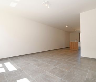 OUWEGEM - Prachtig nieuwbouwappartement met 2 slpk incl garage! - Foto 4