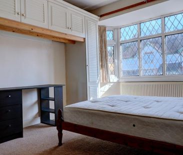 1 bedroom parking to rent - Photo 3