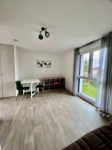 Location Appartement 1 pièce 23m² TROYES 10000 - Photo 2
