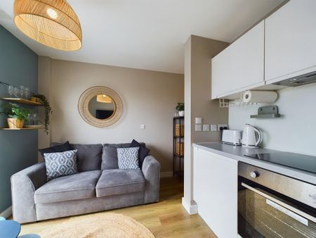 Studio to rent - Photo 2