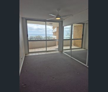 LOCATED IN THE HEART OF SURFERS IN THE HISTORICAL “ THE SANDS “ BUI... - Photo 4