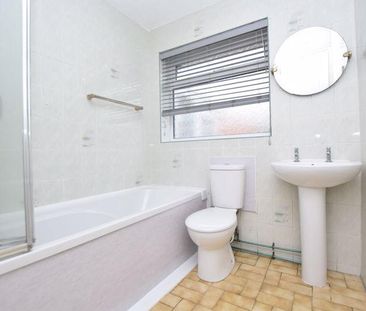 3 bedroom detached bungalow to rent - Photo 6