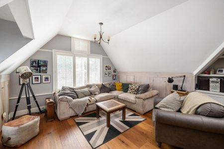3 bedroom apartment to rent - Photo 3