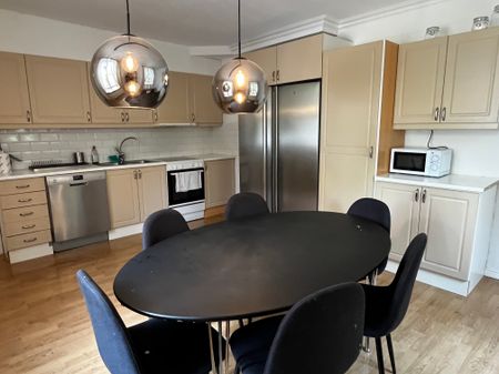 Järnvägsgatan, Västerås - Photo 2