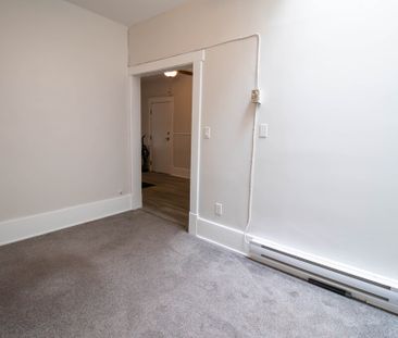 595 King St, Welland (10) - 1 Bedroom Apartment - Photo 3