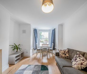 2 bedroom flat to rent - Photo 4