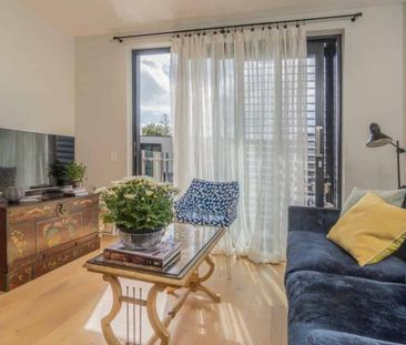 Luxury Apartment in The Bays - Photo 1