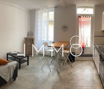 Location Appartement 3 pièces 70m² MARSEILLE 3ème - Photo 1