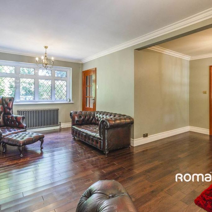 5 bedroom detached house to rent - Photo 1