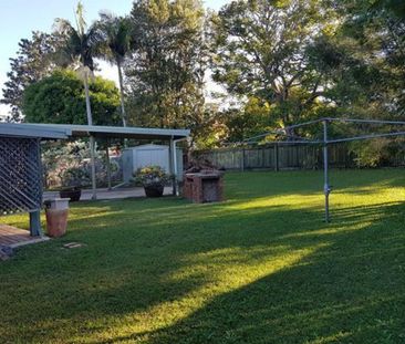 FAMILY HOME WITH LARGE BACK YARD - Photo 3