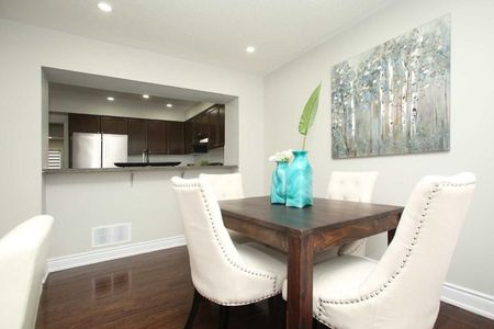 For Lease - 19 betterton Crescent, Brampton, Ontario - Photo 3