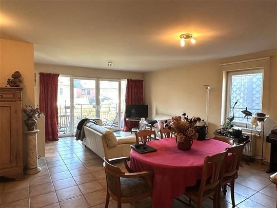 Appartement te huur - Photo 1