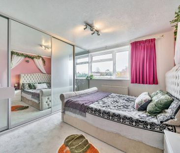 3 bedroom semi-detached house to rent - Photo 6