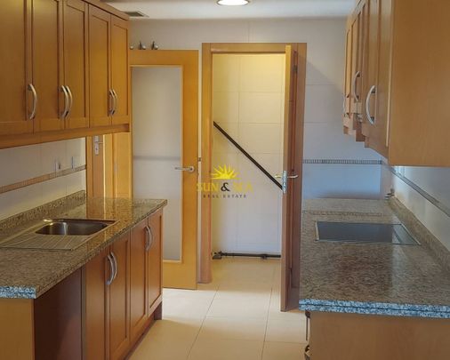 THREE-BEDROOM APARTMENT – ALICANTE - Photo 1