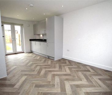 3 bedroom detached house to rent - Photo 6