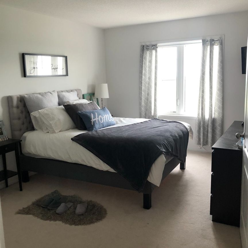 For Lease - 51 Hays Boulevard Unit# 37, Oakville, Ontario - Photo 1