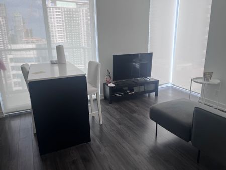 For Lease - 33 Helendale Avenue Unit# 1306, Toronto, Ontario - Photo 2