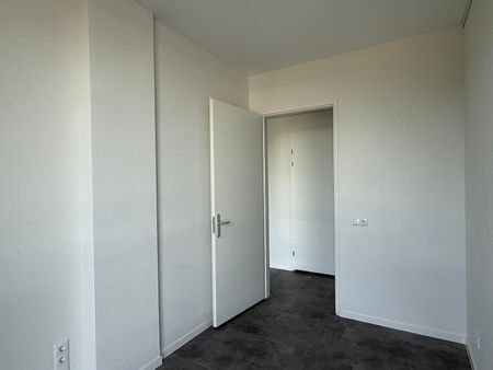 Appartement te huur: Raadhuisplein 28-B8 7811 AP Emmen - Foto 2