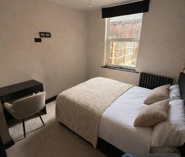 1 bedroom in a house share to rent - Photo 3
