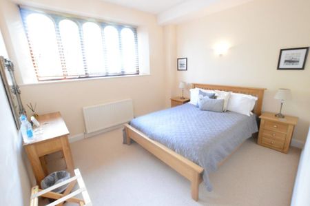 3 bedroom apartment to rent - Photo 5