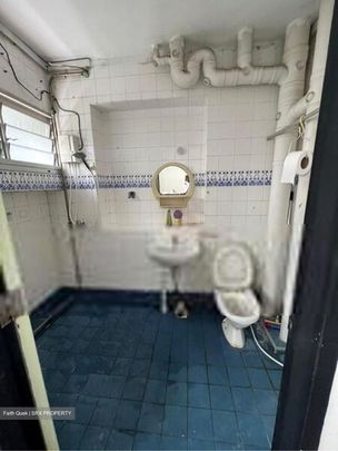 Blk 710 Jurong West Street 71 (Jurong West), HDB Executive - For Rent - Photo 1