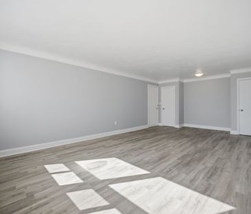 For Lease - 1047 Churchill Avenue Unit# 1, Oakville, Ontario - Photo 4