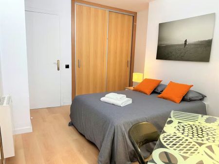 Rambla de la Muntanya, Barcelona, Catalonia 08041 - Photo 5